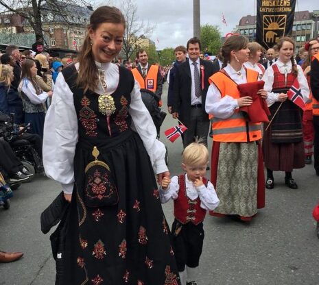 11 European Countries Where People Rock Their Traditional Clothes (In ...